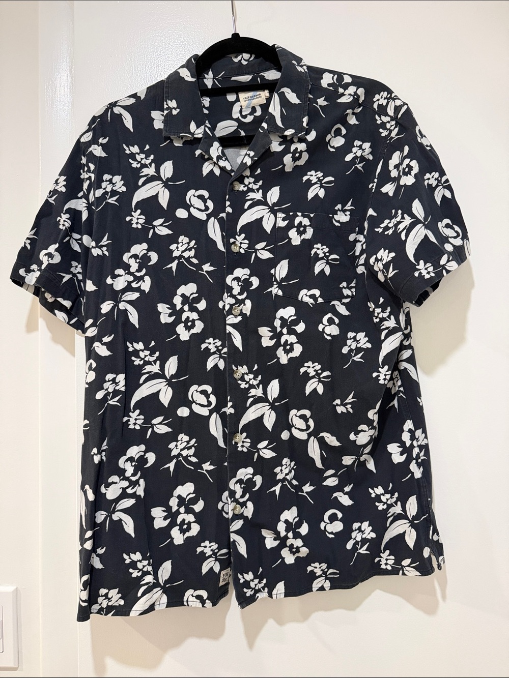 Men's Fair Harbor Black Floral Short-Sleeve Button-Up Shirt